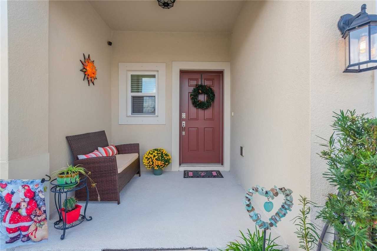 11779 Glenside Ter - Photo 3 of 28