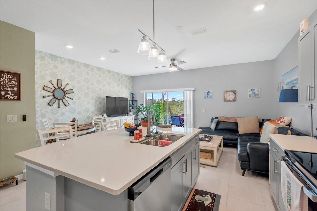 11779 Glenside Ter - Photo 6 of 28