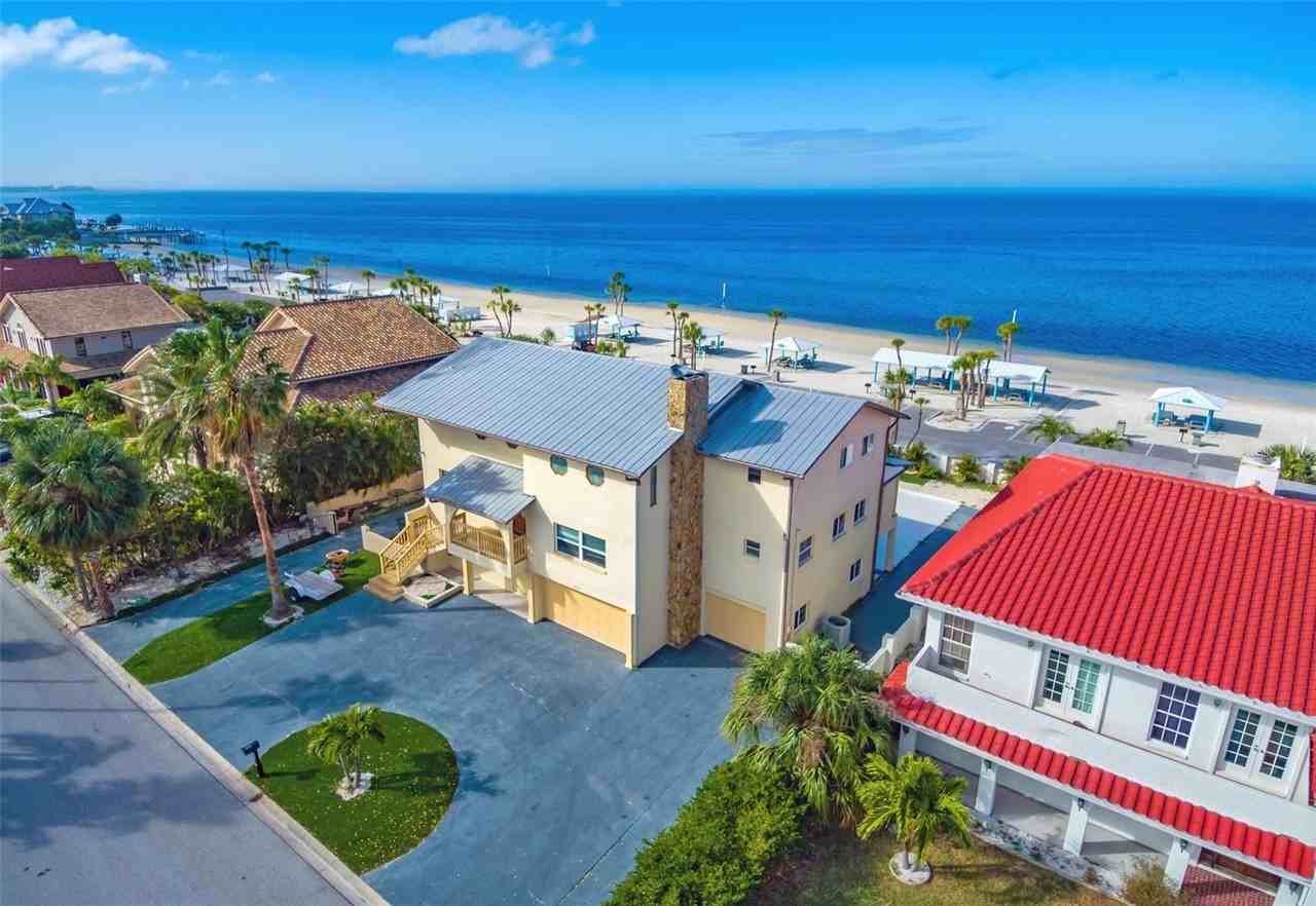 5521 Westshore Dr - Photo 2 of 50