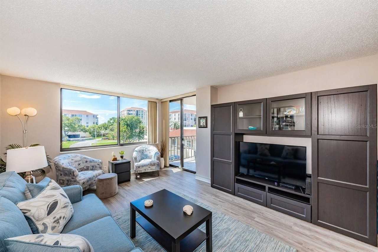 Palm St #305 - Photo 2 of 10