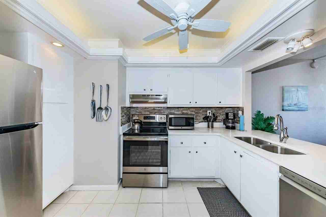 Palm St #305 - Photo 3 of 10