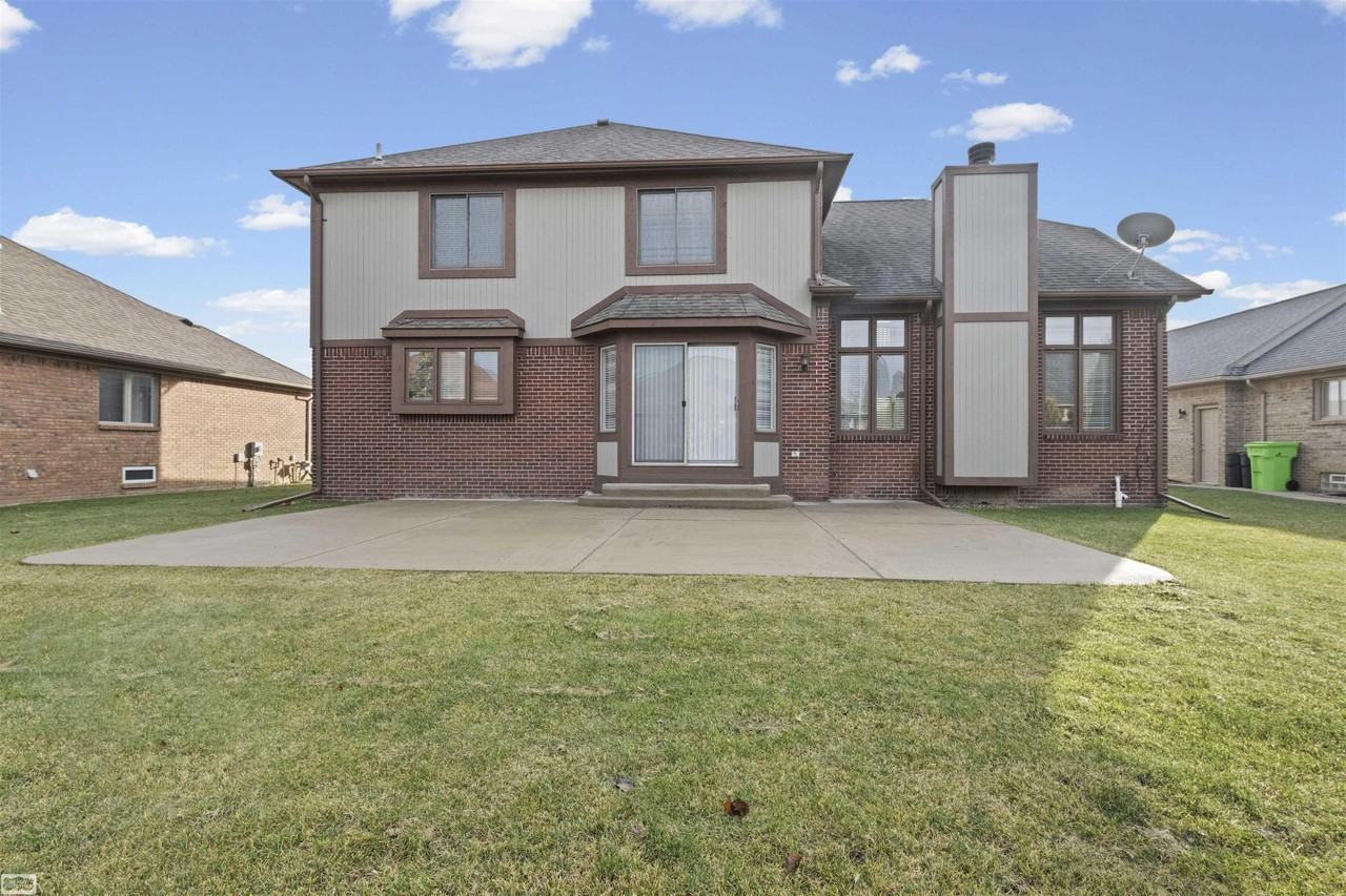 21873 Chrome Bolt Dr - Photo 7 of 34