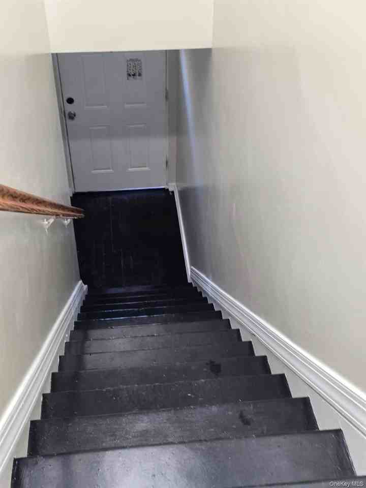 1496 E 95th St - Photo 4 of 16