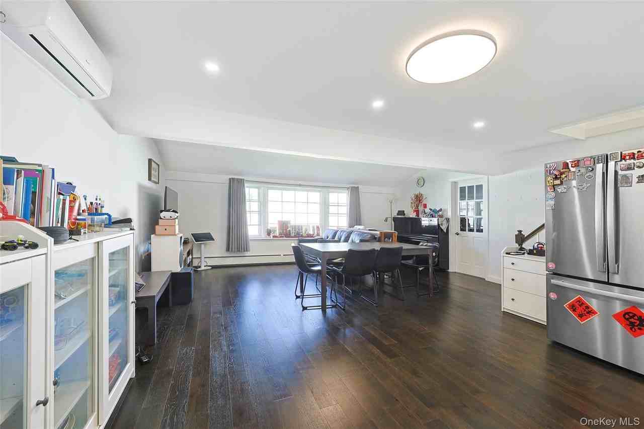 80 Cypress Ln E - Photo 4 of 18