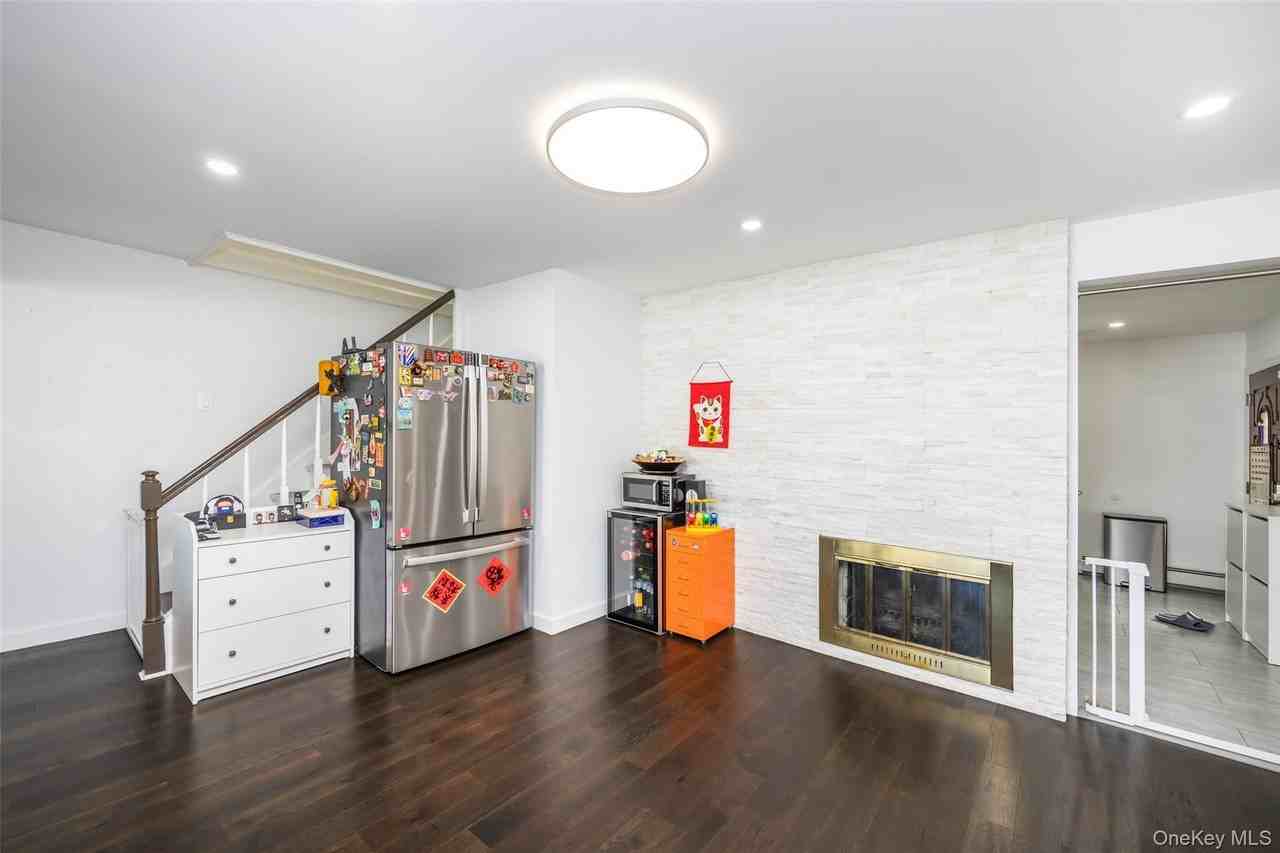 80 Cypress Ln E - Photo 7 of 18