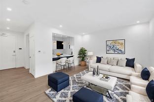 625 N Macquesten Pkwy - Photo 1 of 1