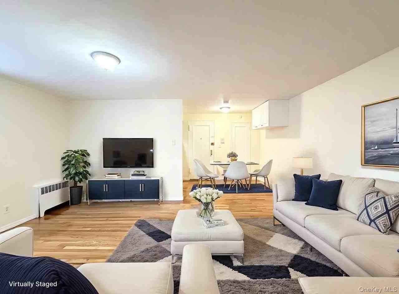 2246 79th St Apt 1c #1C - Photo 2 of 14