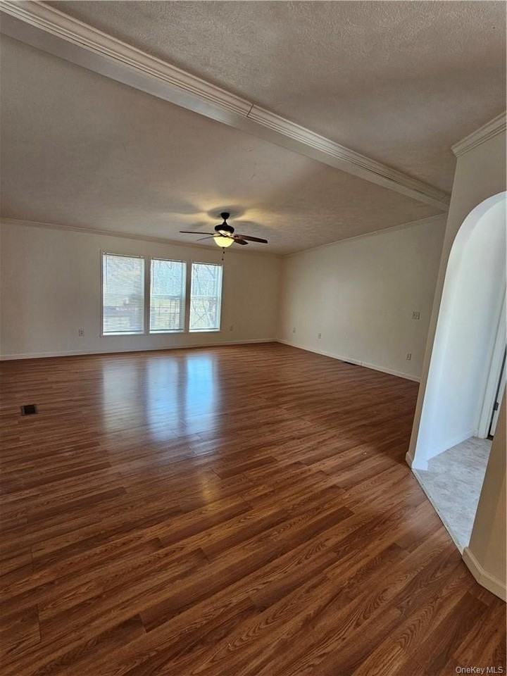 3 Wildwood Ln - Photo 3 of 23