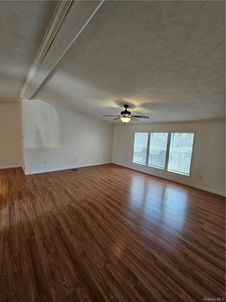 3 Wildwood Ln - Photo 4 of 23