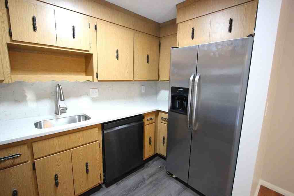 70 Beach St Apt 1 #1 - Photo 5 of 27