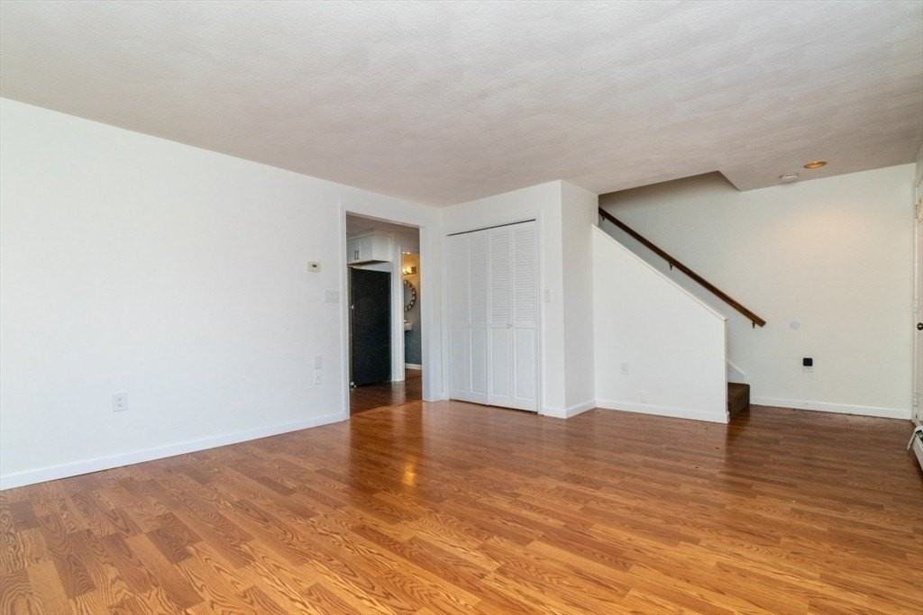 82 Glendower Rd Unit 82 #82 - Photo 4 of 30