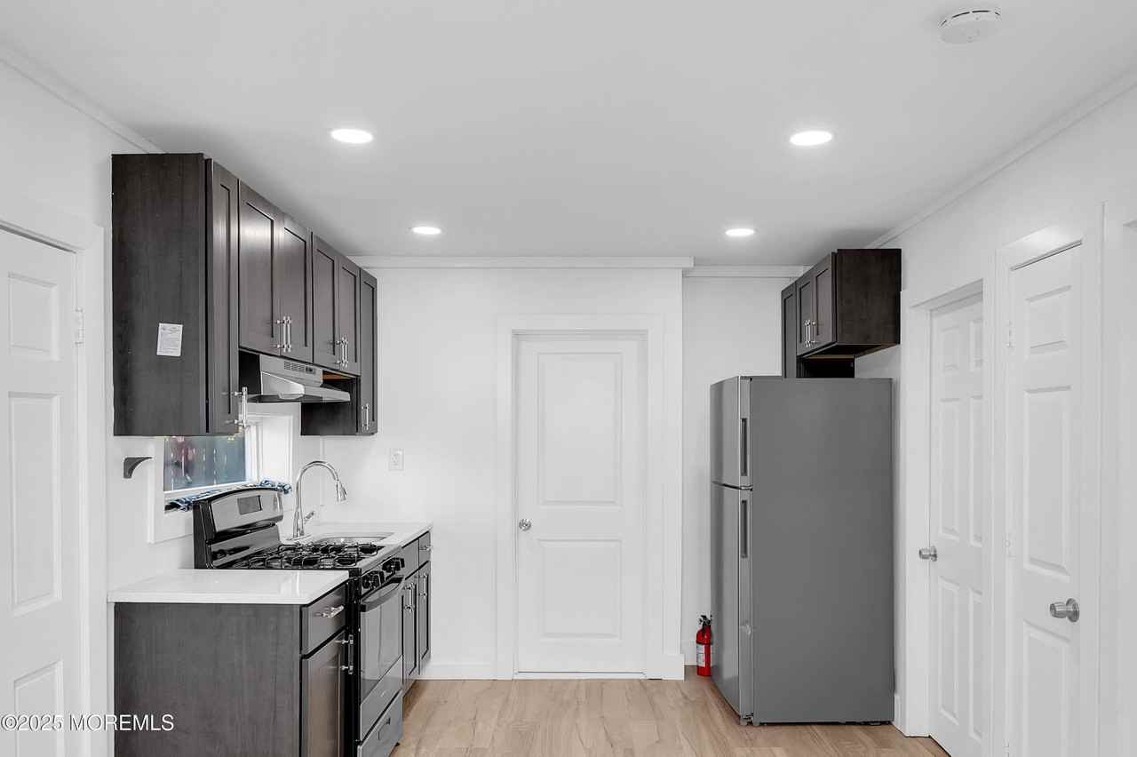 231 Blaine Ave Apt C #C - Photo 4 of 15