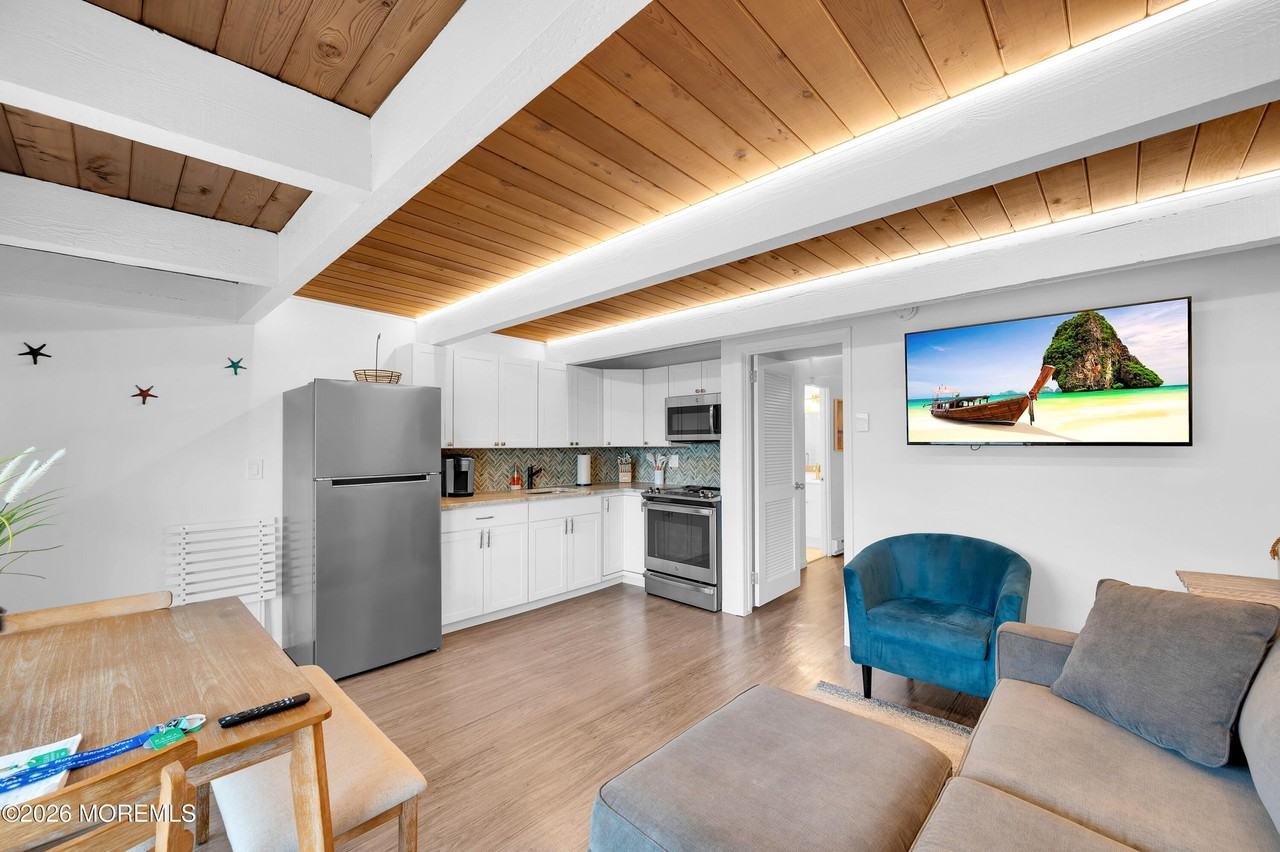 1681 Route 35 N Apt 12 #12 - Photo 7 of 20