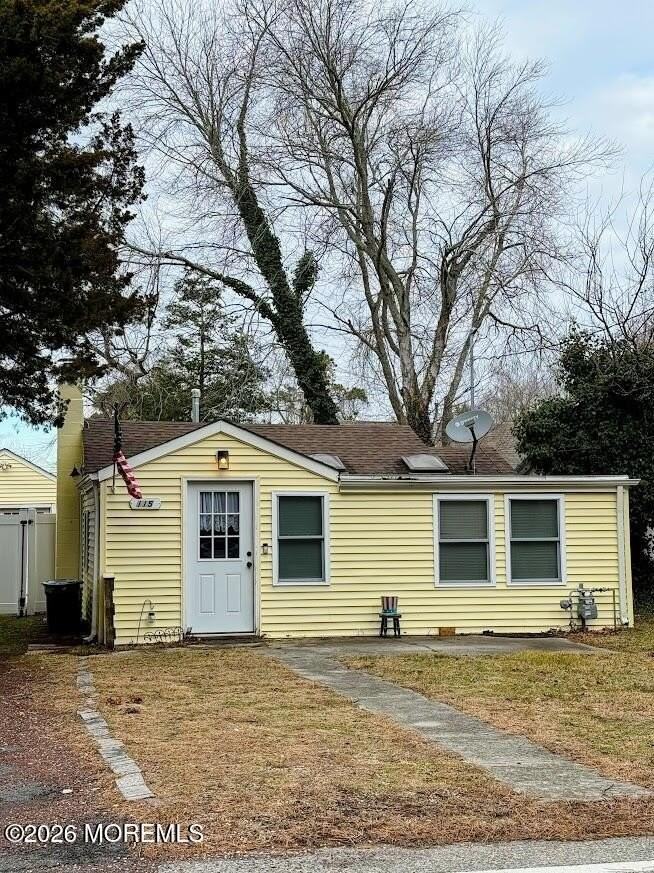 115 Bay Pkwy - Photo 2 of 27