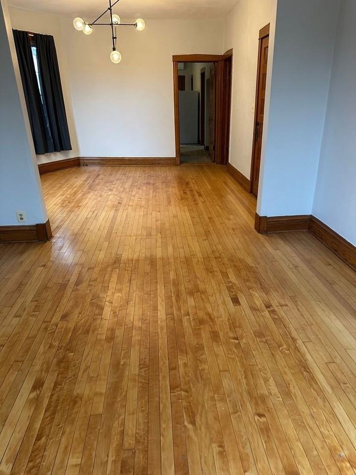 2611 W Walton St Unit 2 #2 - Photo 3 of 6