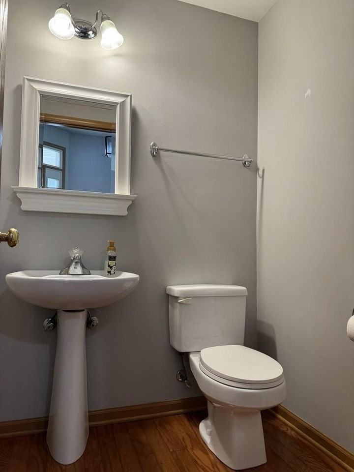 16446 Newcastle Way - Photo 7 of 19