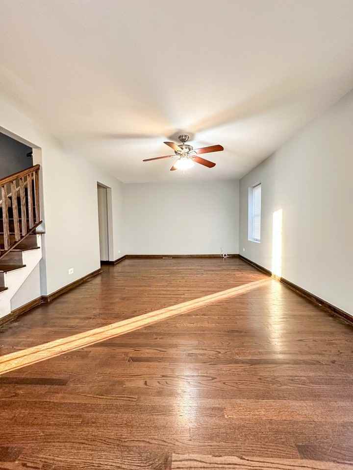 6058 S Richmond St - Photo 4 of 32