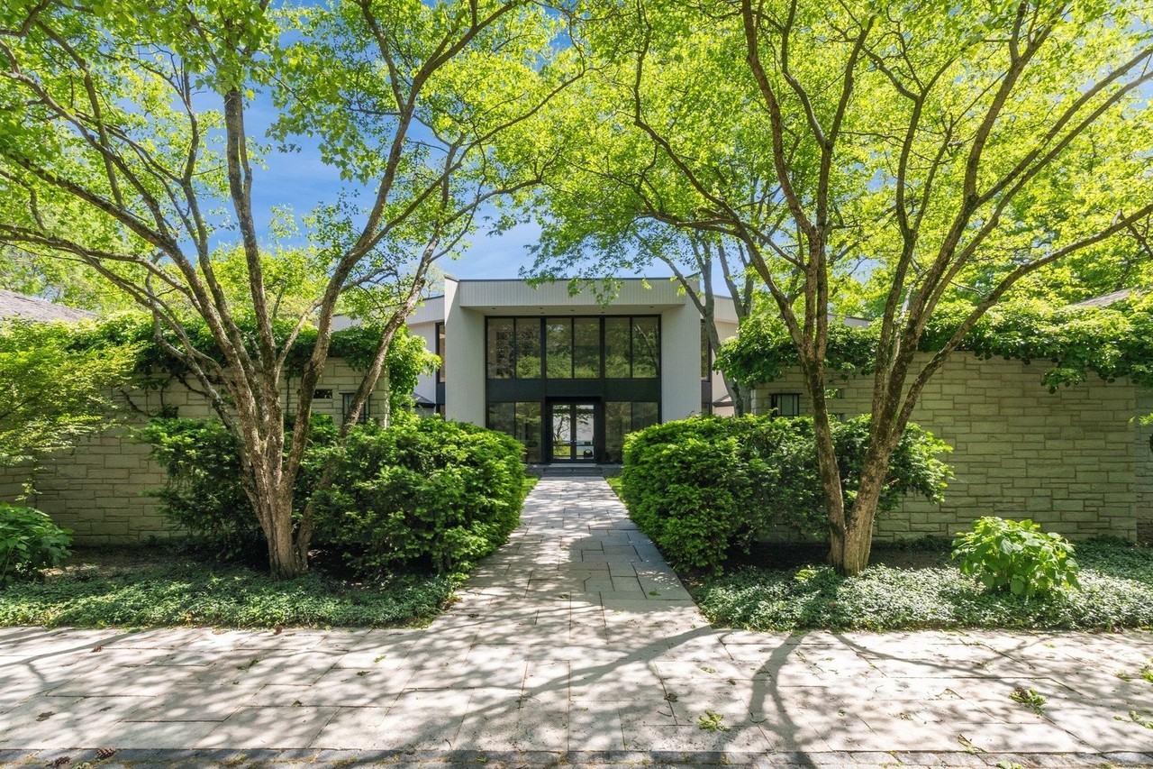 21 Lakewood Dr - Photo 2 of 42