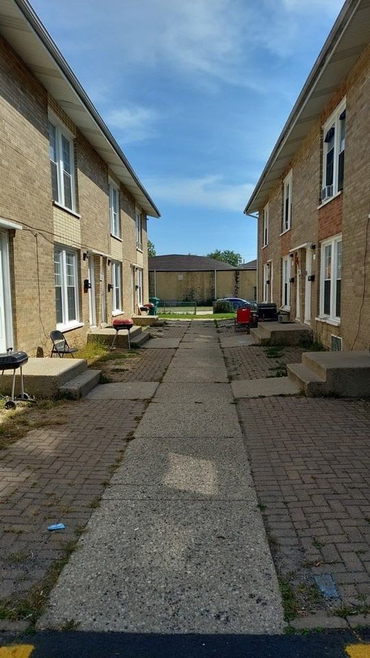 2204 Hebron Ave Apt B #B - Photo 3 of 7