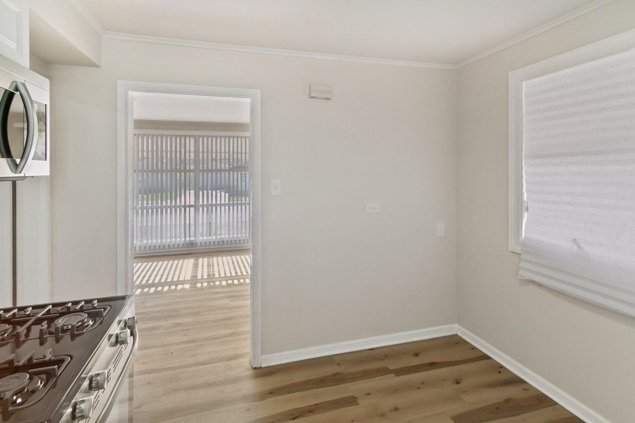 28 Apple Ln - Photo 5 of 16