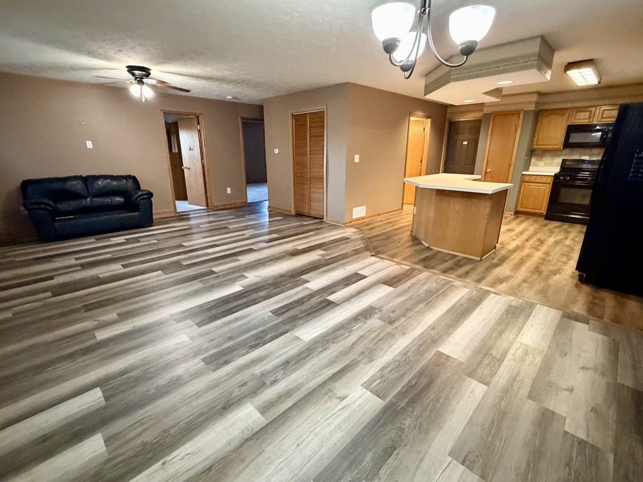 440 S Peace Rd Unit 440 #440 - Photo 3 of 11