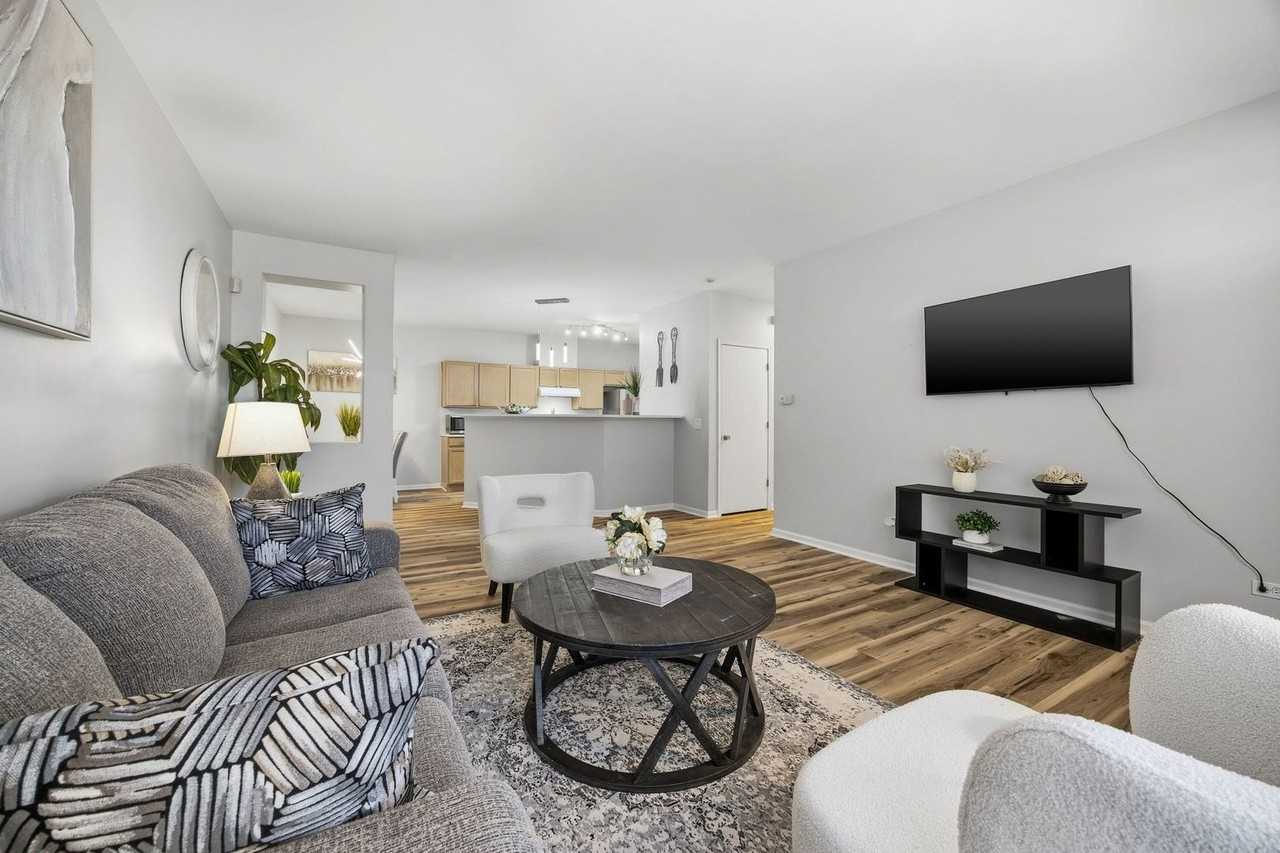 8232 Concord Ln Unit B #B - Photo 4 of 32