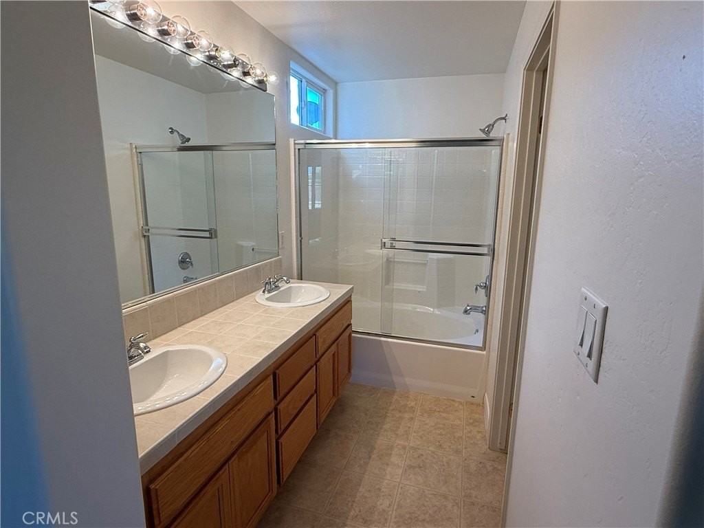 10918 Thunder Falls Ave - Photo 4 of 9