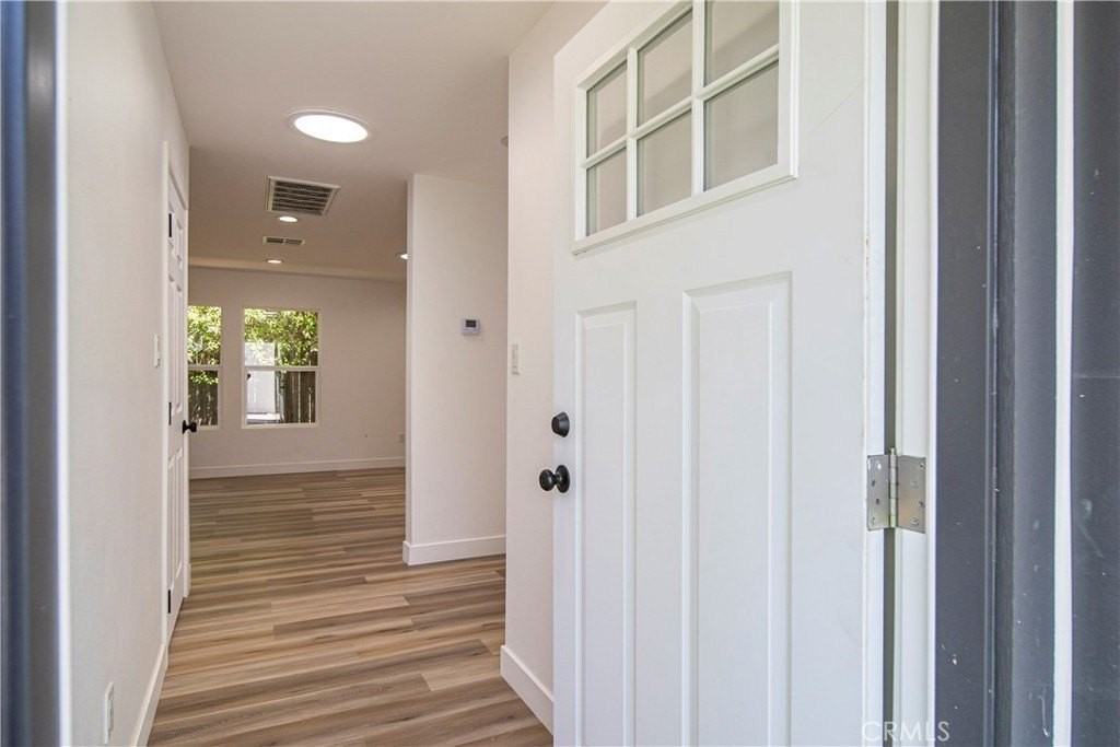 12423 Howard St - Photo 5 of 50