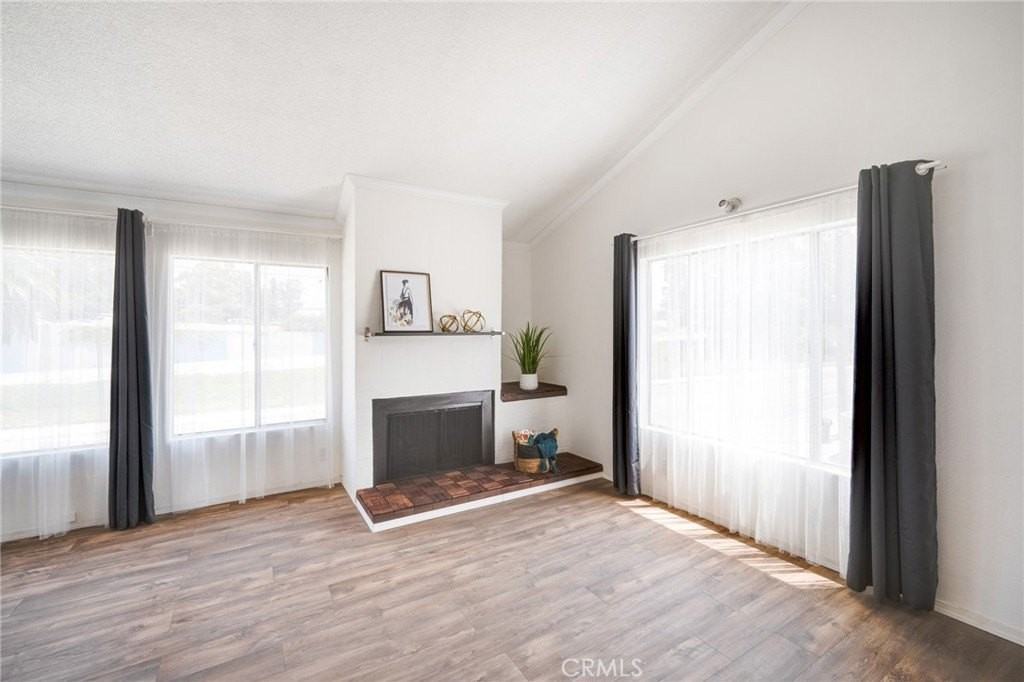 2254 Riverside Dr #2256 - Photo 5 of 27