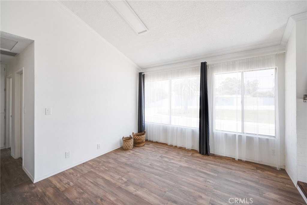 2254 Riverside Dr #2256 - Photo 7 of 27