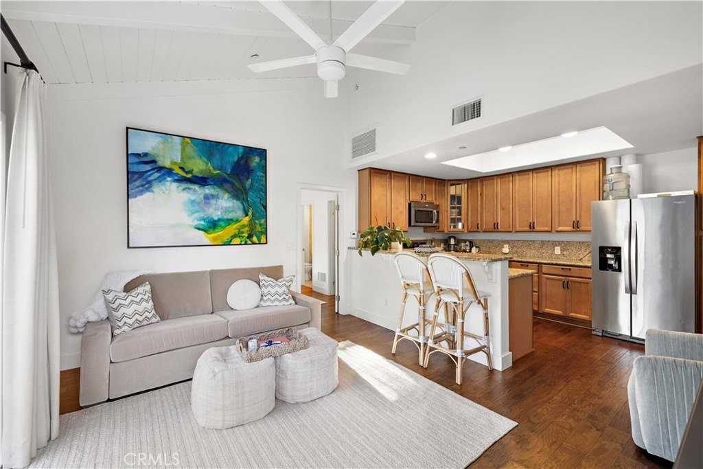 1315 Dunning Dr #B - Photo 2 of 19