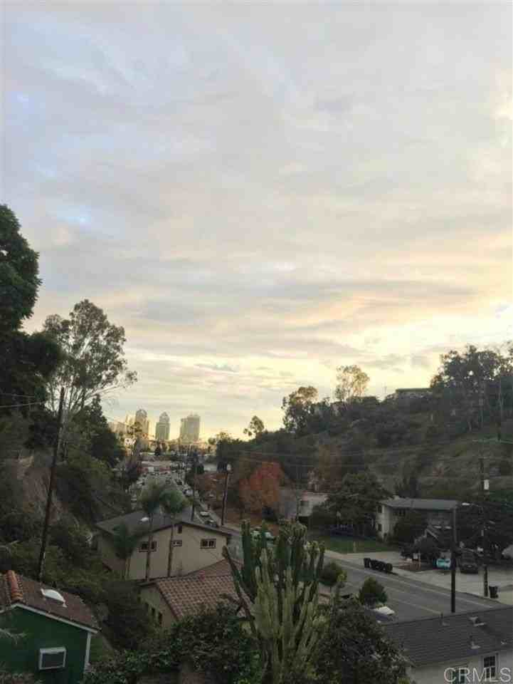 3020 Eagle St - Photo 4 of 17