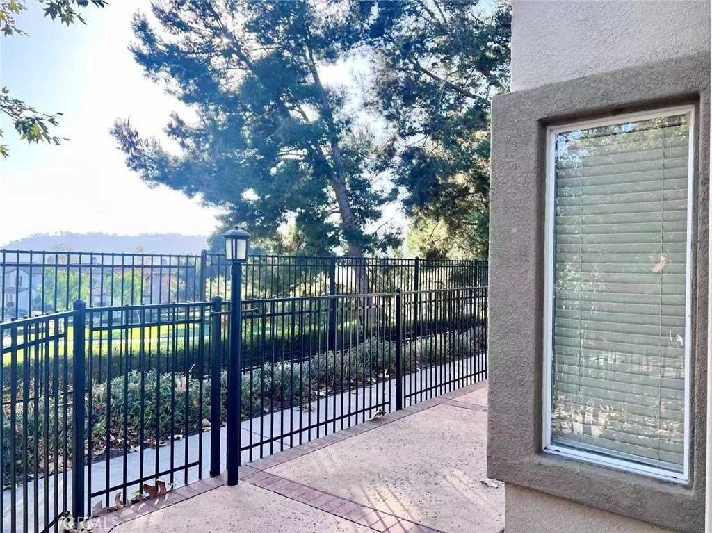 10 Veneto Ln - Photo 2 of 10