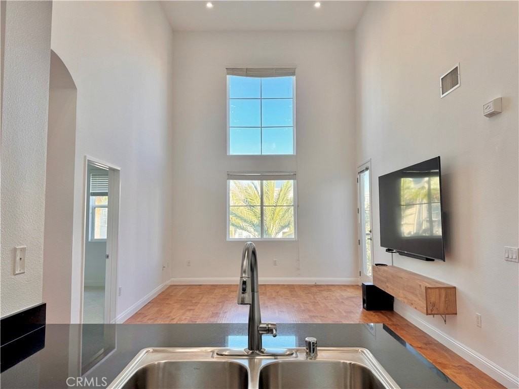 2423 Scholarship - Photo 5 of 41