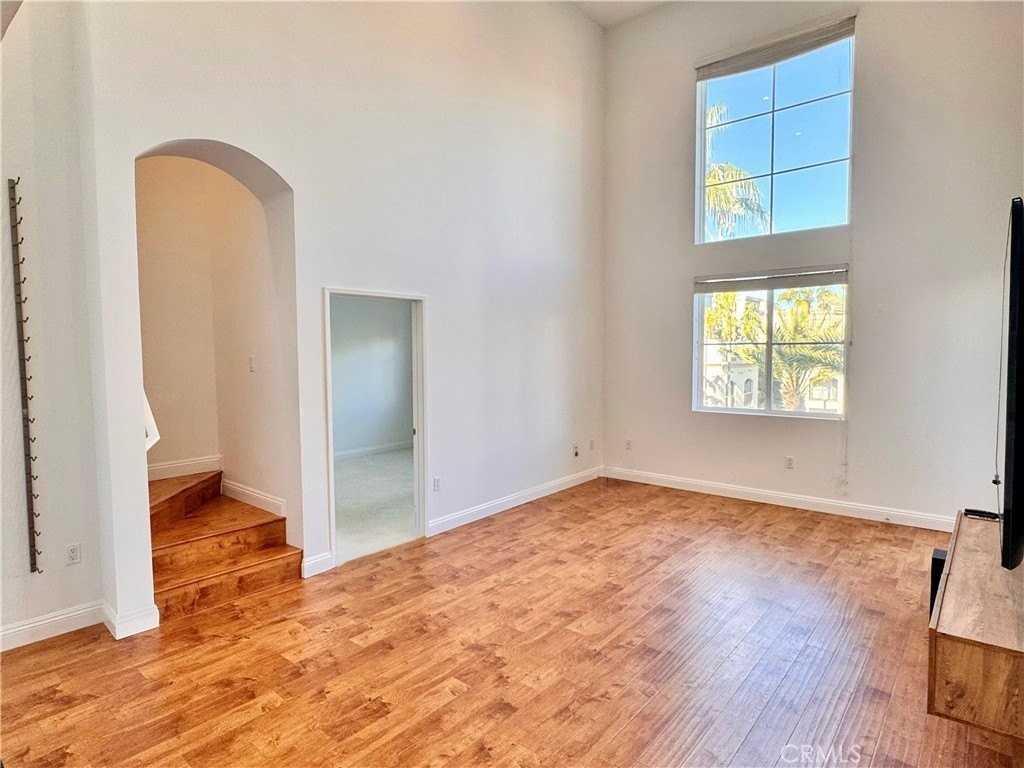 2423 Scholarship - Photo 6 of 41