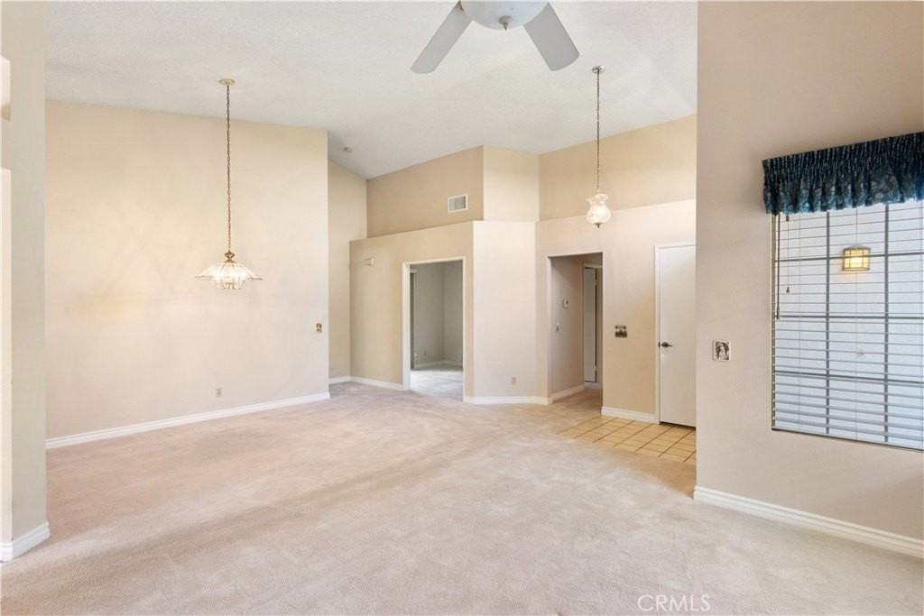 1045 Southern Hills Dr - Photo 5 of 49