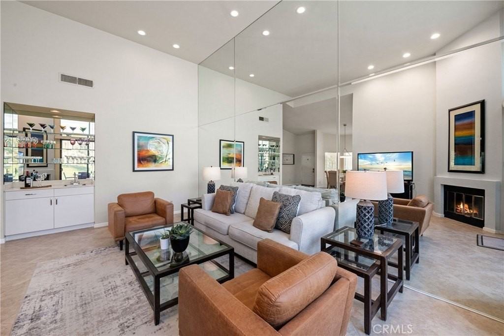 54829 Oakhill - Photo 7 of 36