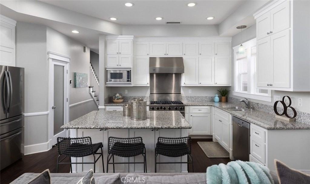 624 16th St - Photo 7 of 37