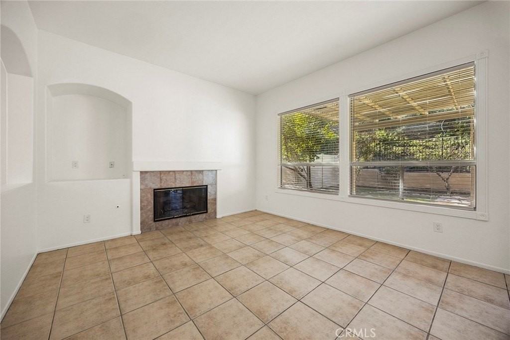 966 Cimarron Ln - Photo 6 of 25