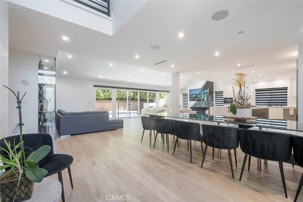 17043 Gunther St - Photo 7 of 50