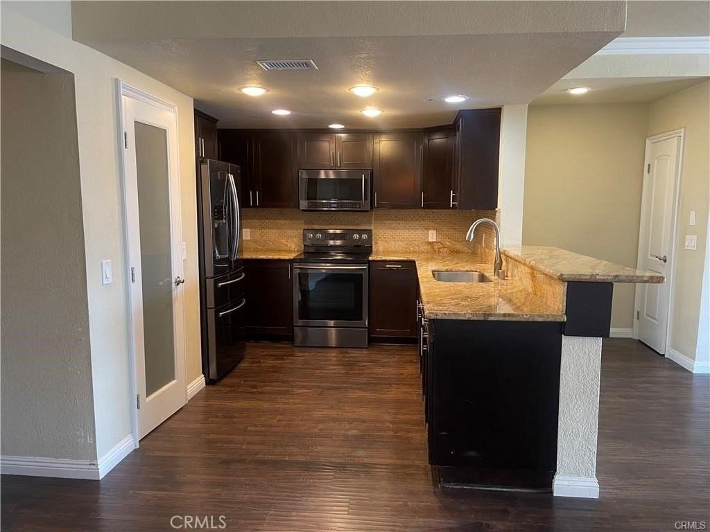 22570 Bass Pl - Photo 6 of 50