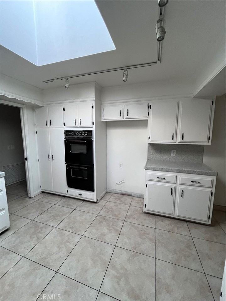 43052 Charlton Ave - Photo 5 of 29