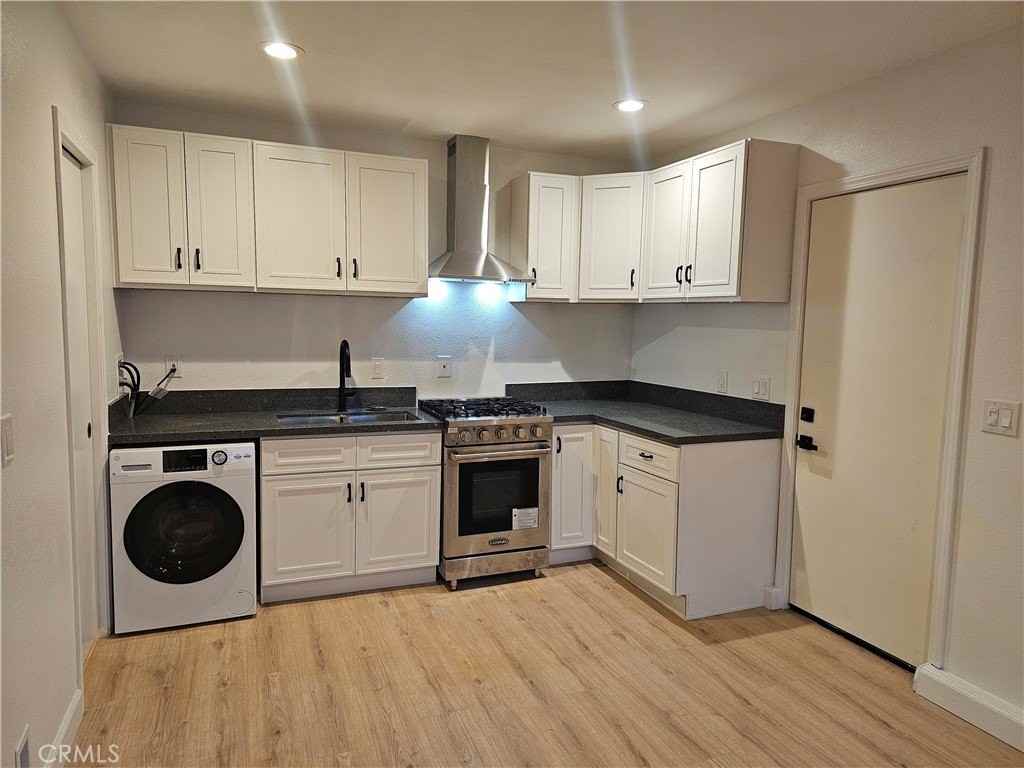 324 E Citron St - Photo 2 of 16