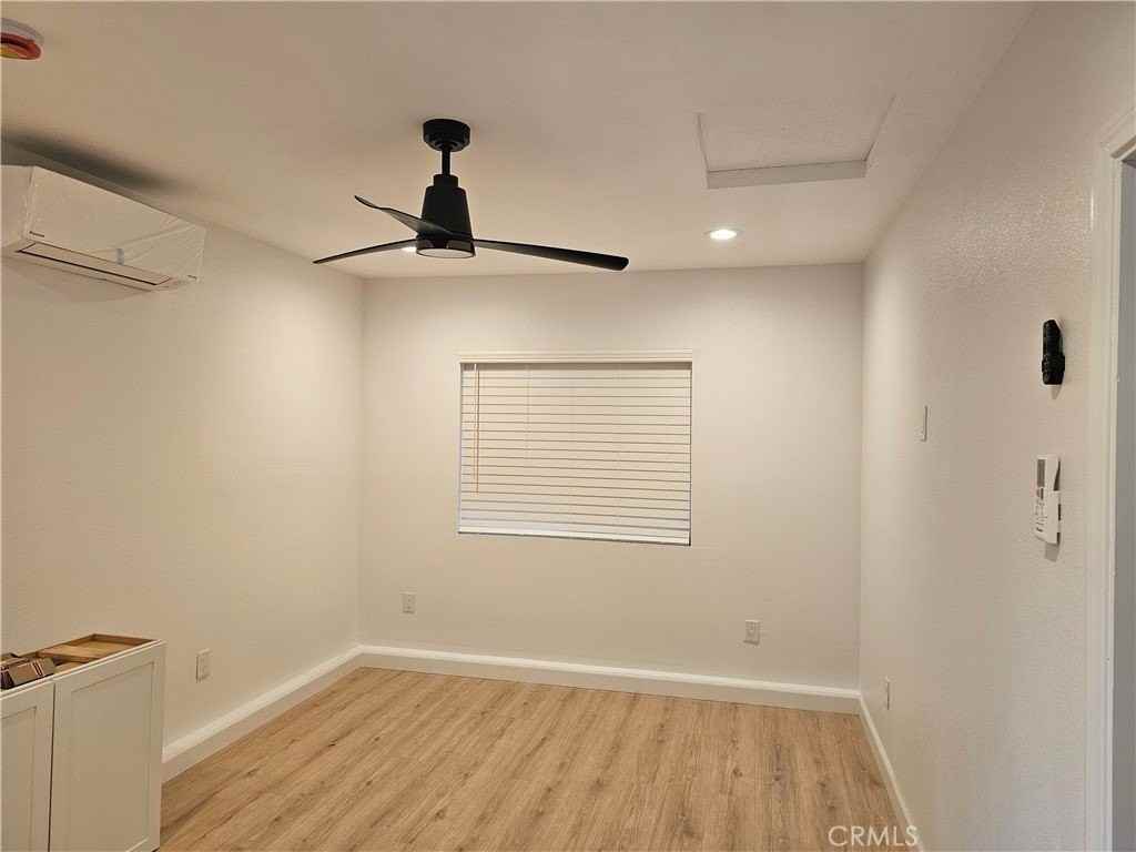 324 E Citron St - Photo 4 of 16