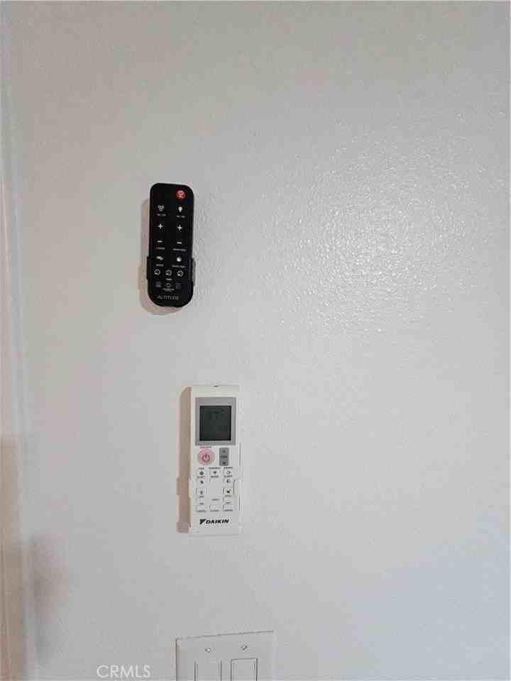 324 E Citron St - Photo 6 of 16