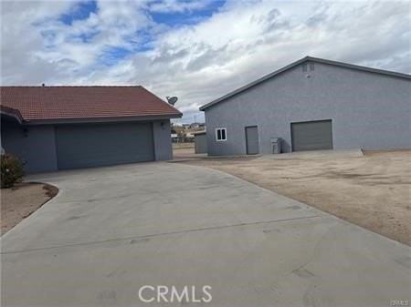 6818 Kittyhawk Ave - Photo 2 of 14