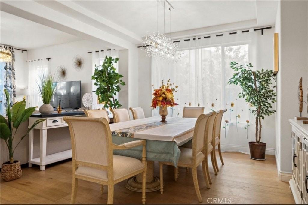 19366 Fortune Pl - Photo 7 of 32