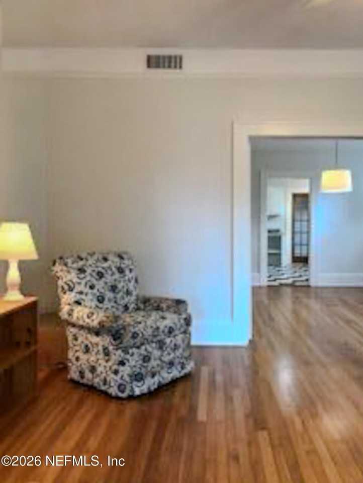 3664 Riverside Ave - Photo 4 of 19