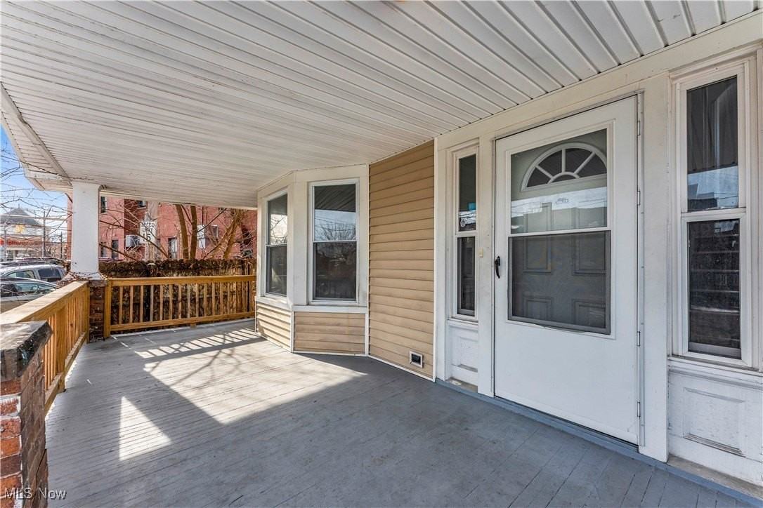 3138 W 101st St - Photo 3 of 30