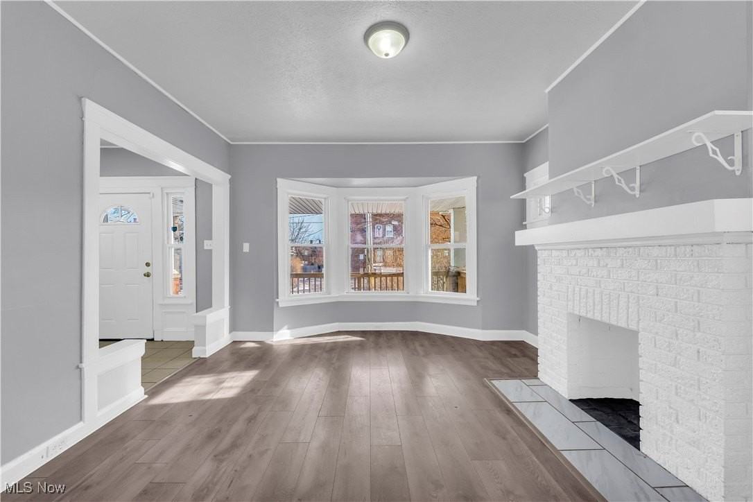 3138 W 101st St - Photo 7 of 30